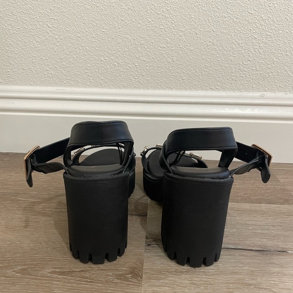 Madden Girl Platform Rhinestone Sandals Black Chunky Heel Size 7 - Picture 4 of 9